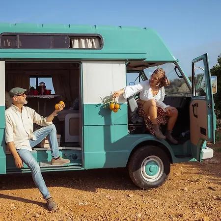 豪华帐篷 Rent A Vw Lt31 Camper With Blue Classics 波尔蒂芒